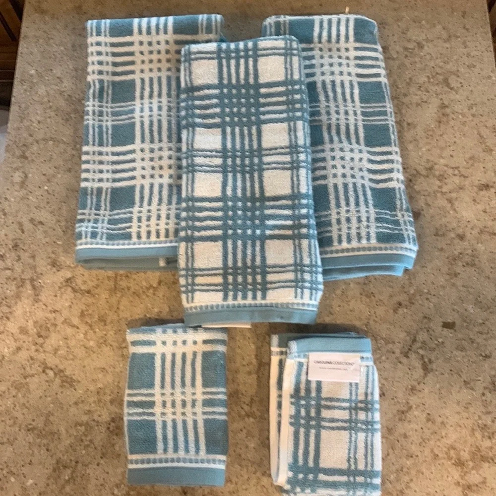 NWOT Carolina Collection 3 hand towel & 3 face cloths - Picture 1 of 3